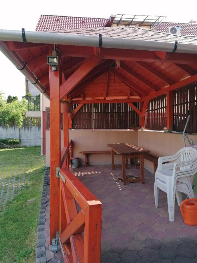 Zita Apartman Eger Extérieur photo