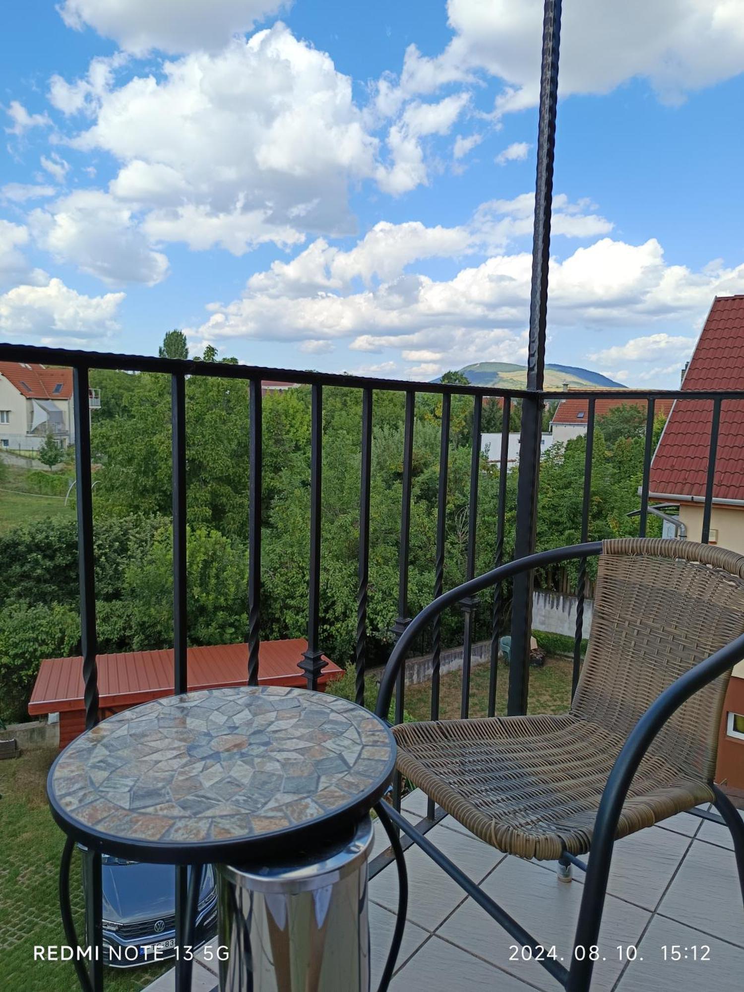 Zita Apartman Eger Chambre photo